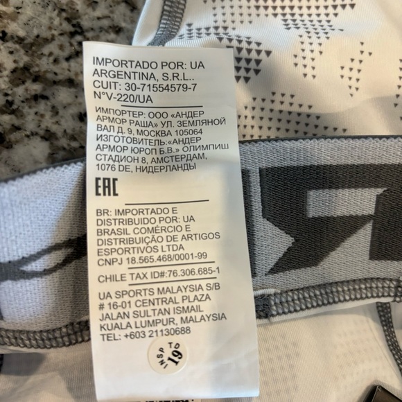 Under Armour Heatgear Compression & Sm Hanes Comfort Flex Fit Boxers Med NWT - Picture 7 of 11